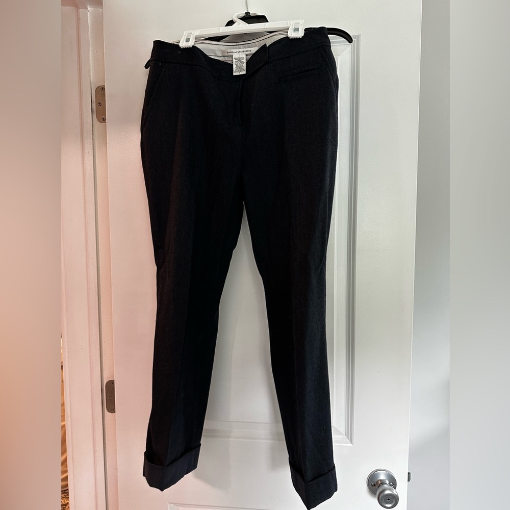 Diane von Furstenberg 24.5” inseam cropped pant  women’s.